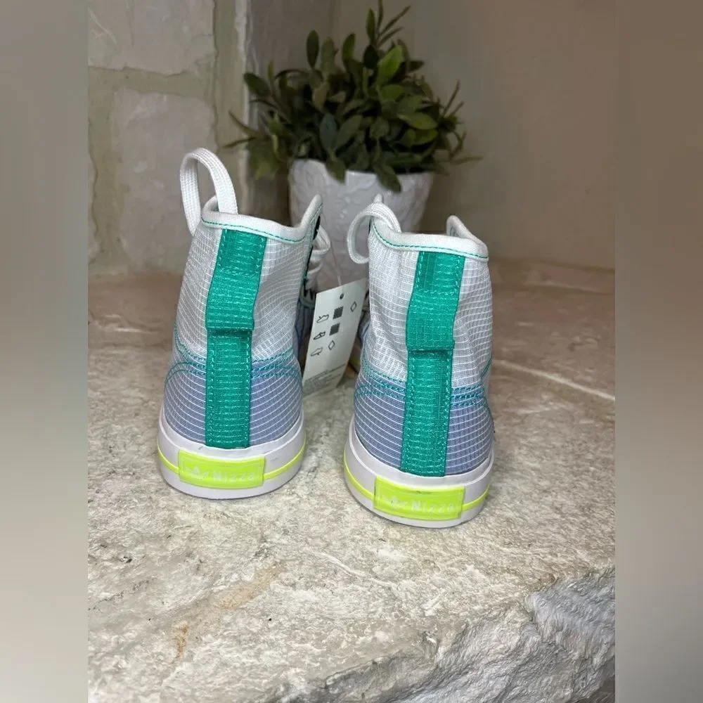 Adidas Nizza hi-top sneakers sz 4